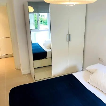 Sunandbed Punta Del Cavall Διαμέρισμα Σαλού